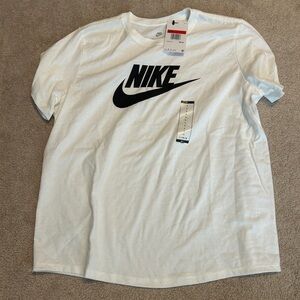Women’s Nike tee